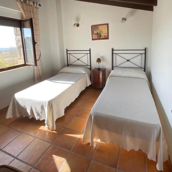 Casa Rural En Candeleda Con Piscina Y Un Maravilloso Jardin 외부 사진