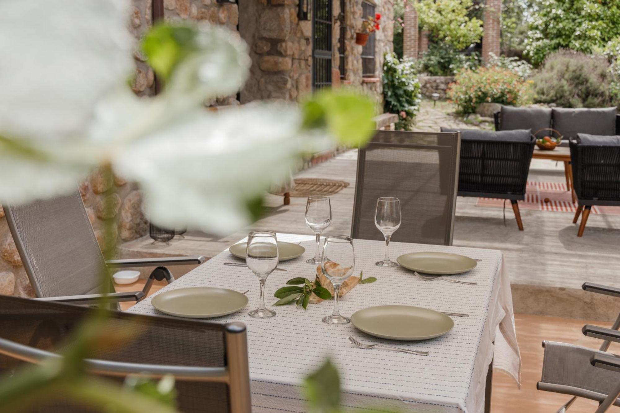 Casa Rural En Candeleda Con Piscina Y Un Maravilloso Jardin 외부 사진